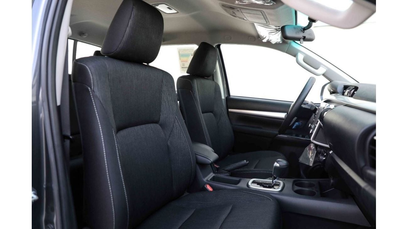 Toyota Hilux 2023 Toyota Hilux 4x4 DC 2.8 SR5 - Grey inside Black | Export Only