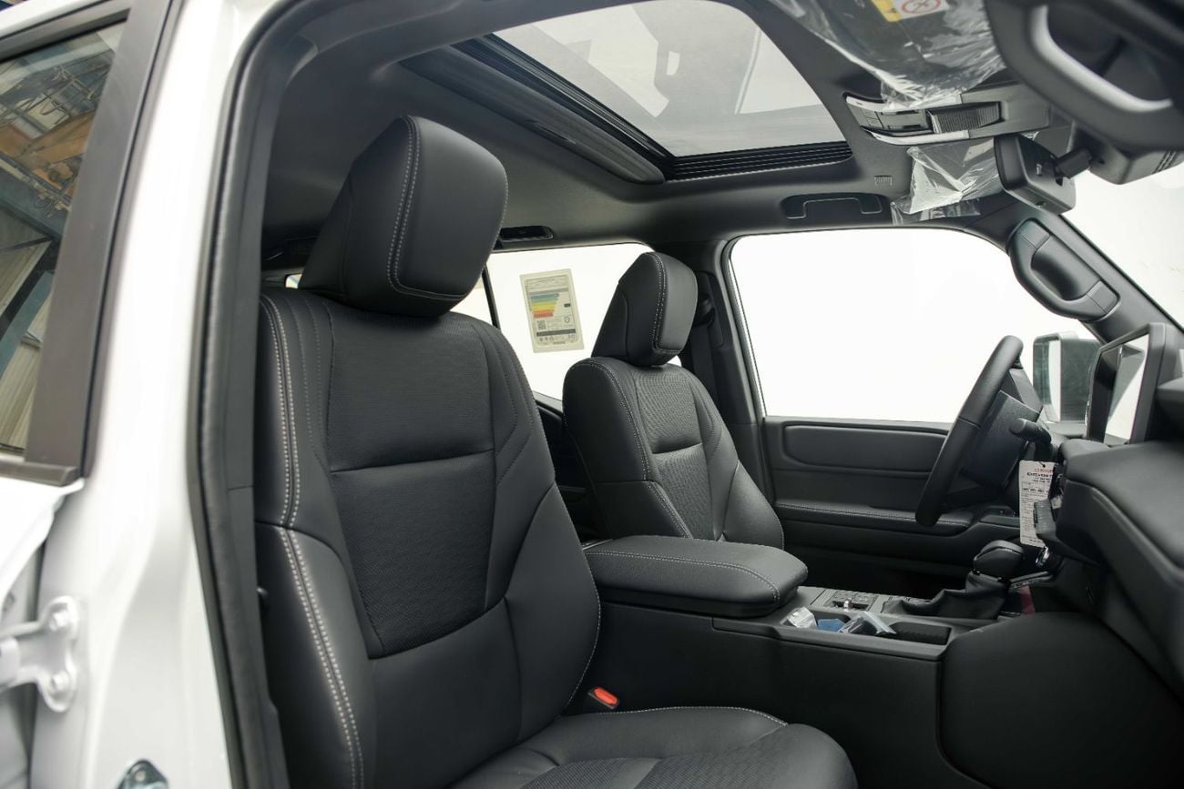 تويوتا برادو 2.4L - Platinum White Inside Black | Export Only