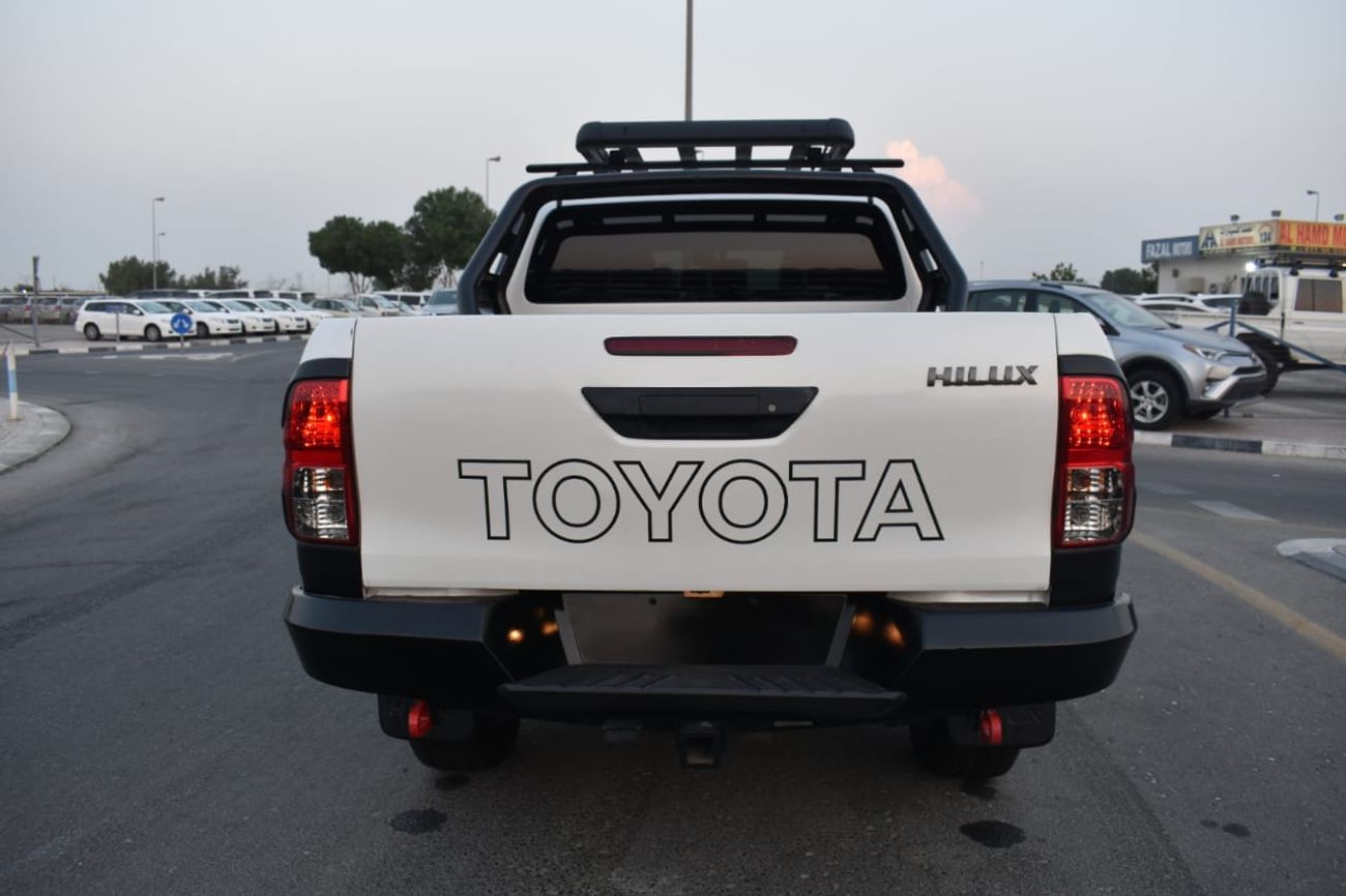 Toyota Hilux diesel right hand drive 2,8l automatic gear only for export available