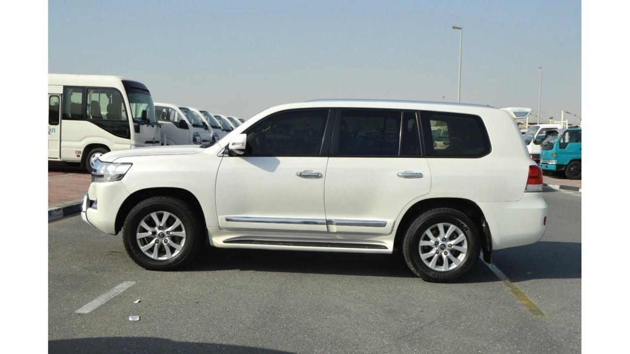 تويوتا لاند كروزر GXR