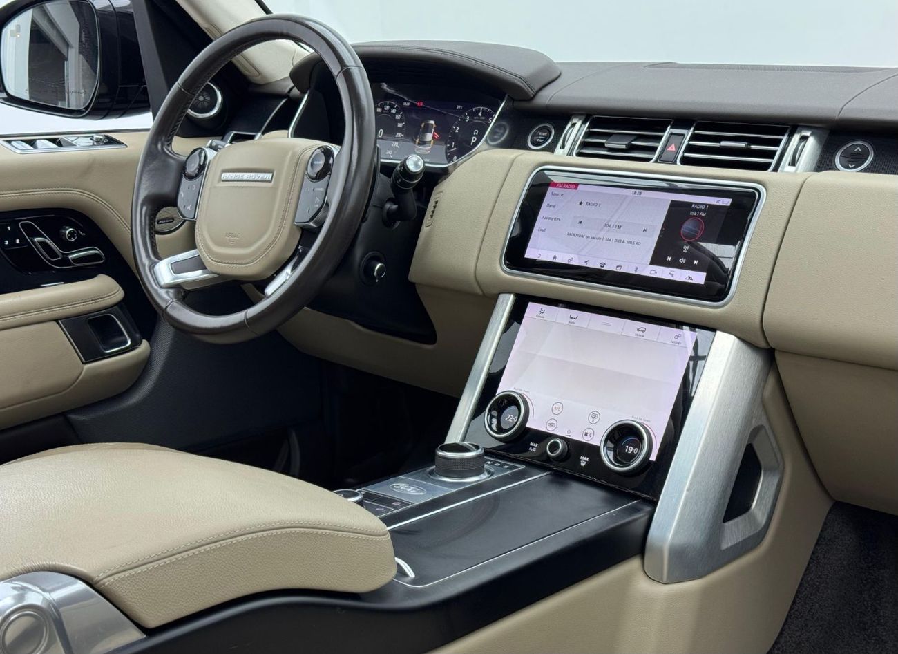 Land Rover Range Rover 2019 Range Rover HSE V6, Warranty, Full Range Rover Service History, GCC