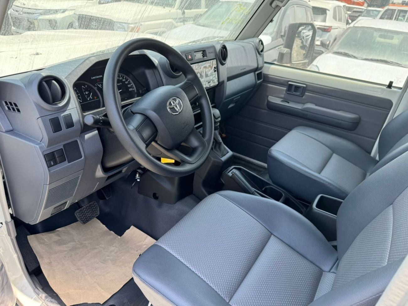 تويوتا لاند كروزر Toyota LandCruiser 78 Hardtop 2.8L Turbo Diesel Auto