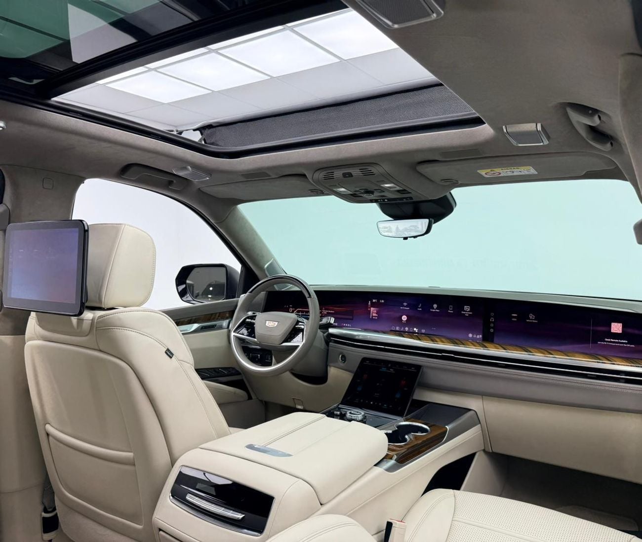 Cadillac Escalade 2025 Cadillac Escalade Sport Platinum, 2030 Cadillac Warranty + Service Pack, Very Low Km, GCC