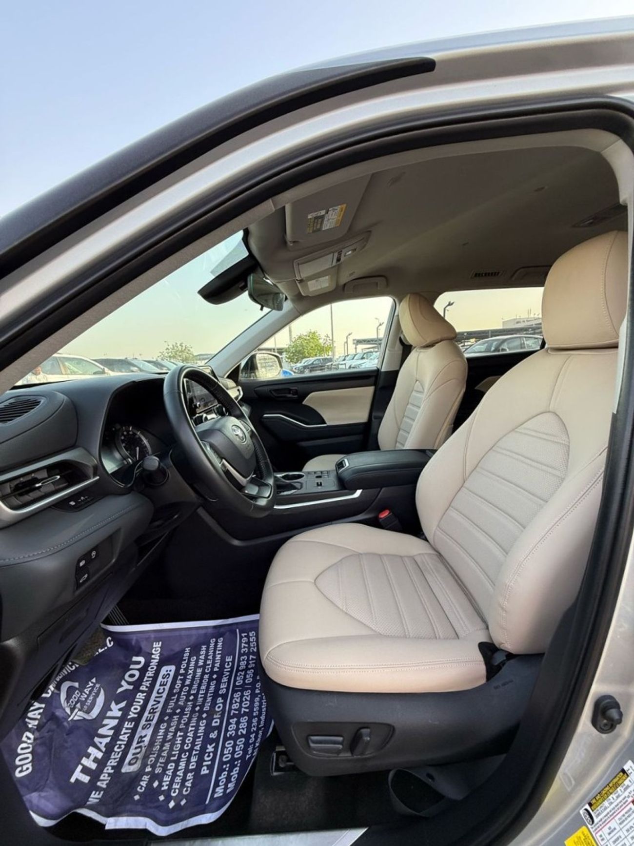 Toyota Highlander TOYOTA HIGHLANDER LE | FULL OPTION | CLEAN WITHOUT PAINT | 2.5L 4 CYLINDERS | UAE PASS