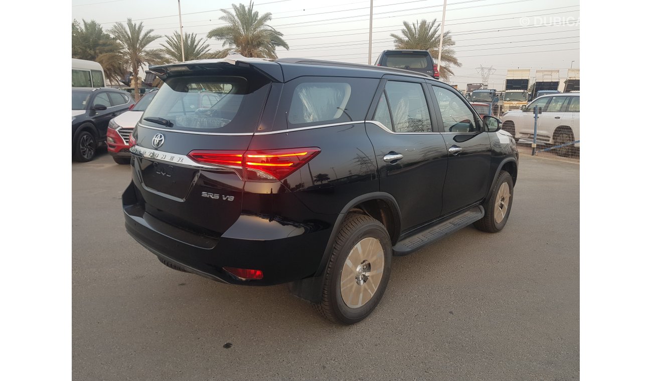 Toyota Fortuner SR5 4.0L V6 4x4 with Leather Seats