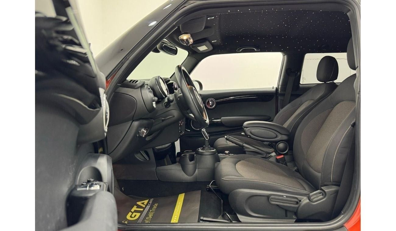 ميني كوبر Std 1.5L (4 Seater) 2021 Mini Cooper, Warranty, Full Service History, Excellent Condition, GCC