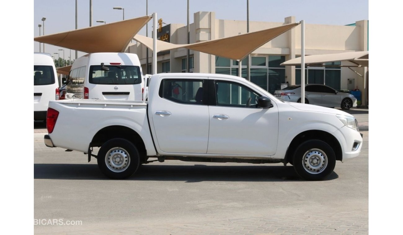 Nissan Navara 2017 | AUTOMATIC GEAR - 4X4 SE WITH GCC SPECS AND EXCELLENT CONDITION