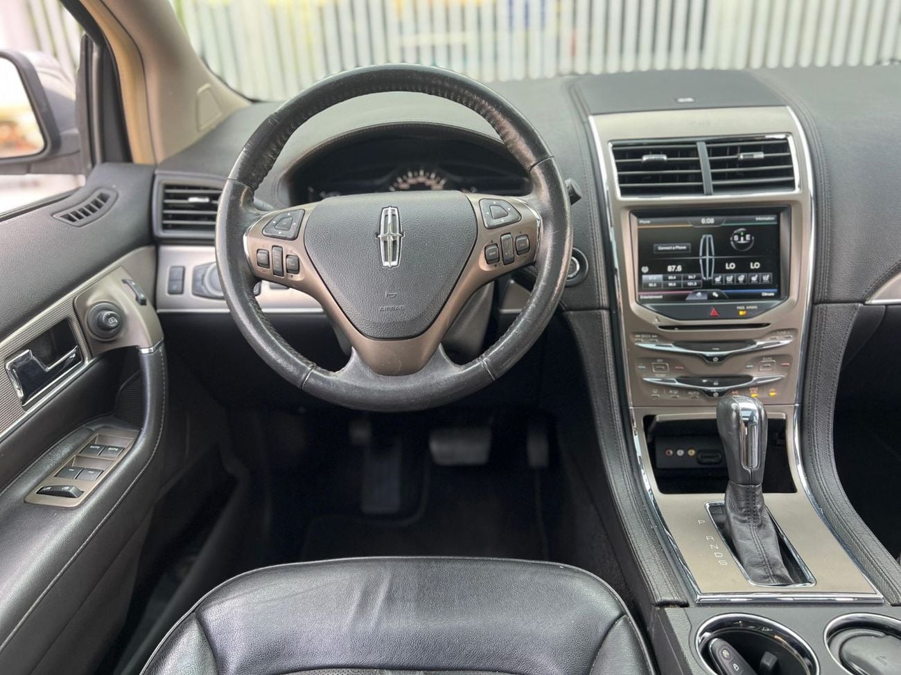 Lincoln MKX Luxury LINCOLN MKX 2015 GCC PERFECT CONDITION // FULL OPITION