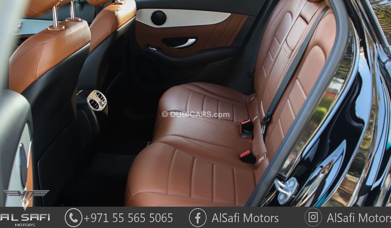 Mercedes-Benz GLC 300 4MATIC COUPE AMG