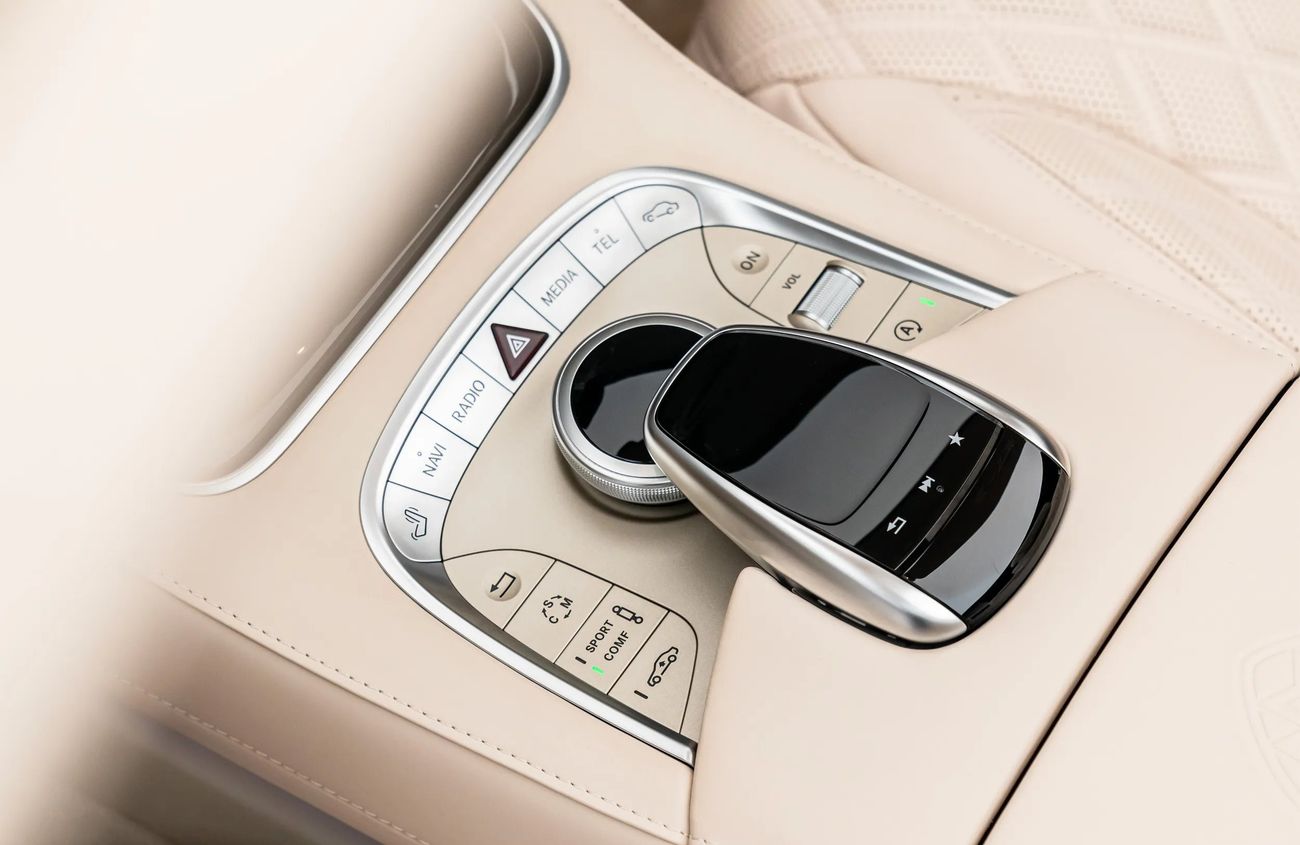 Mercedes-Benz S 650 Cabriolet 6.0L V12 Bi-Turbo Engine