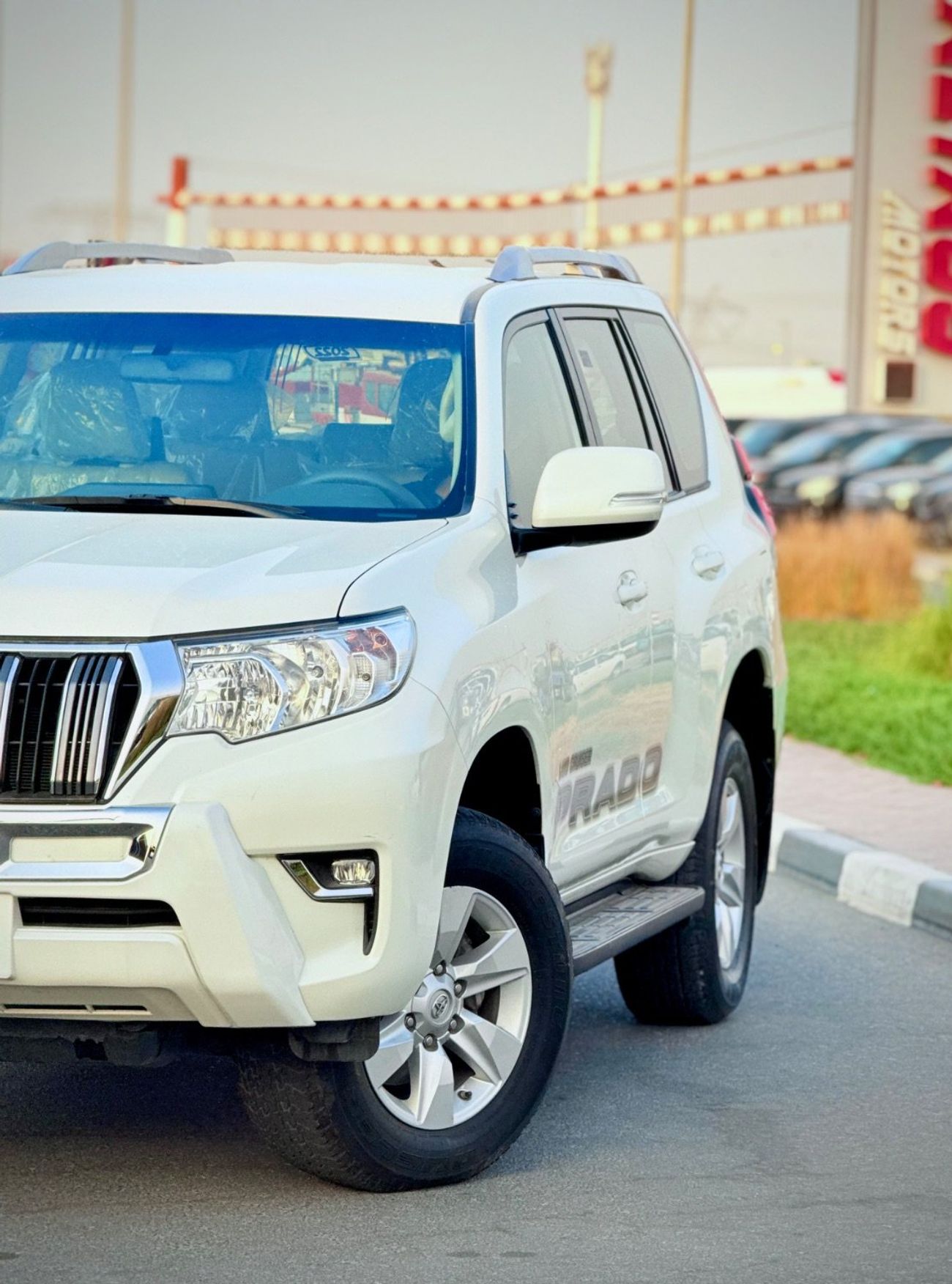 تويوتا برادو 2019 TX-L V4 2.7L Full Option Very Clean and Perfect Condition