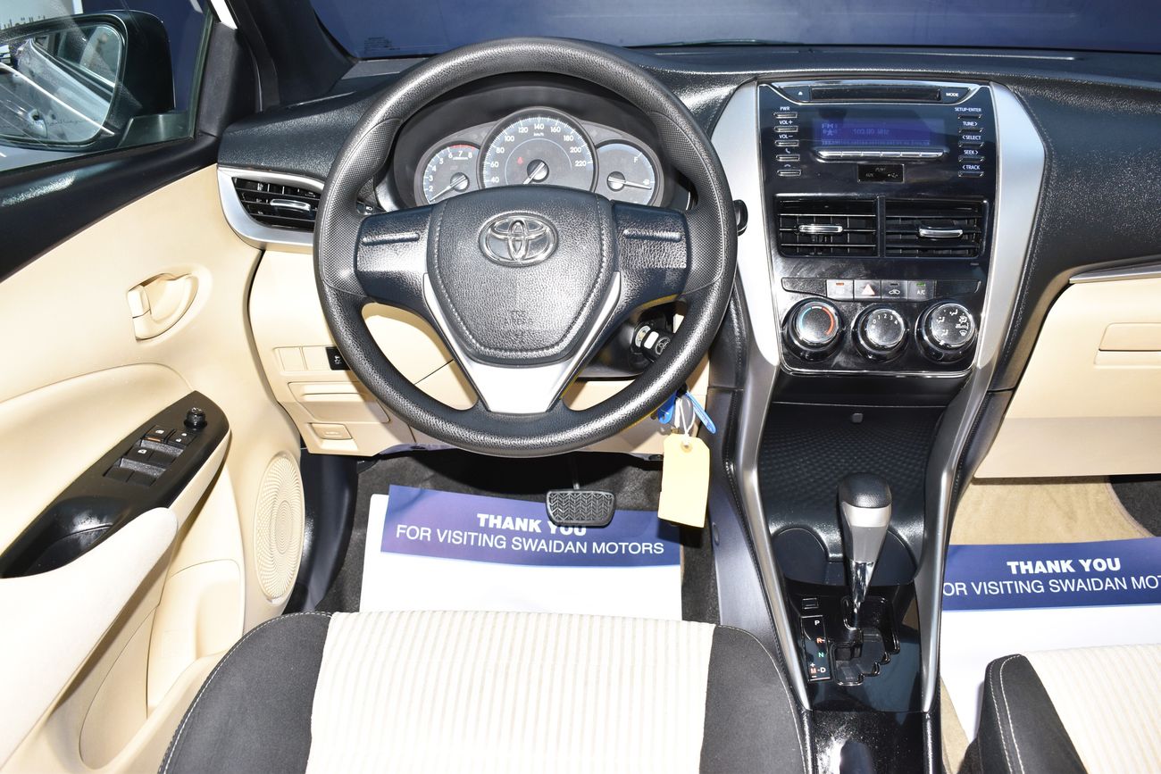 Toyota Yaris AED 689 PM | 1.3L SE HB GCC DEALER WARRANTY