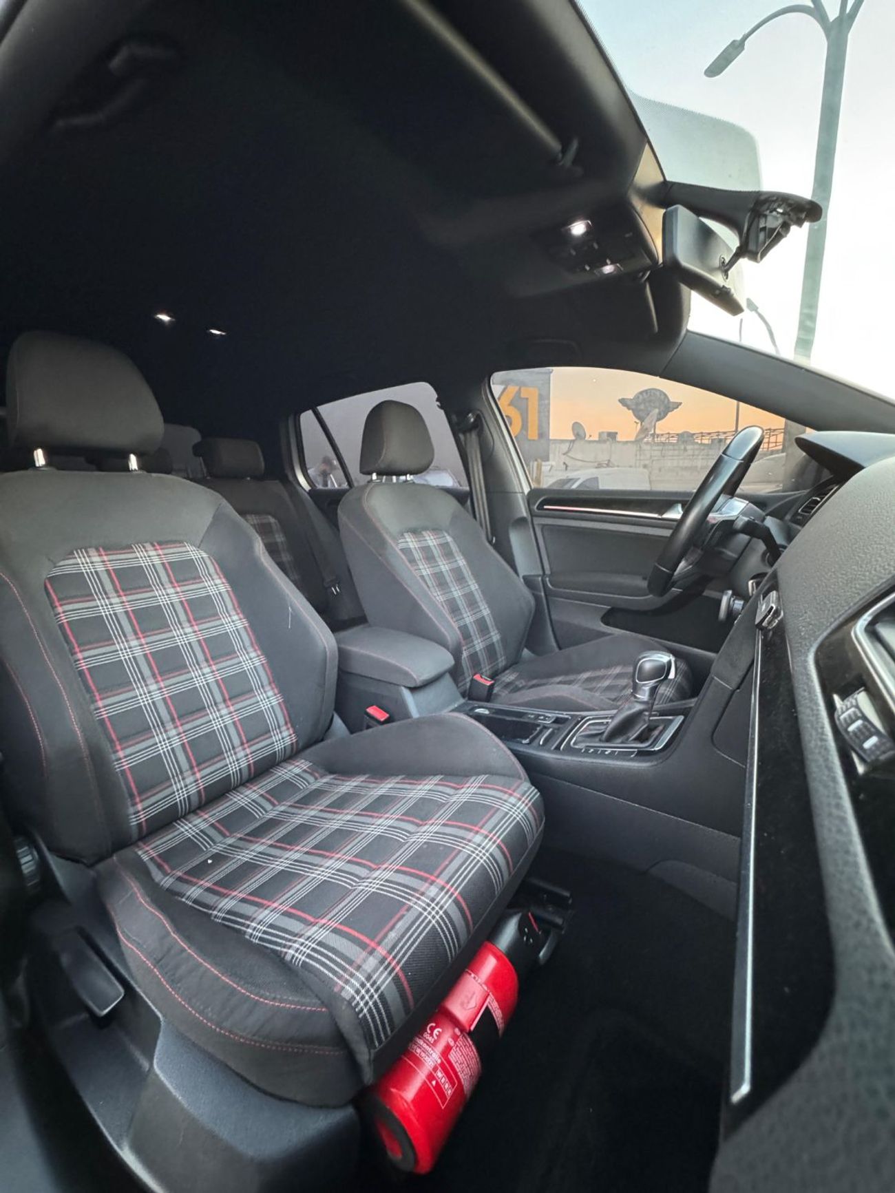 فولكس واجن جولف GTI