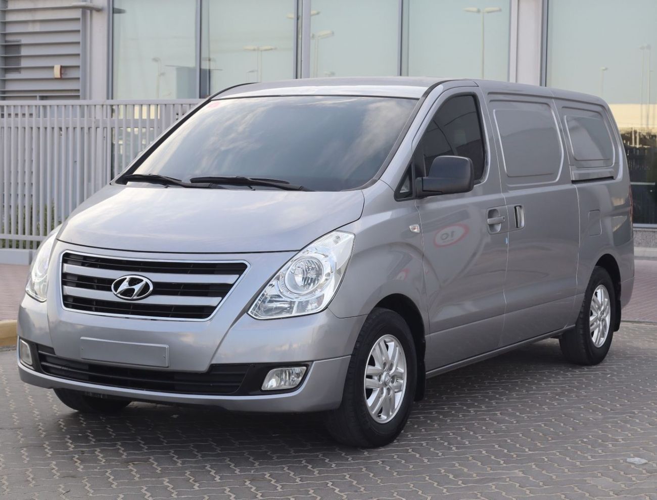 Hyundai H1 Starex Korean Specs