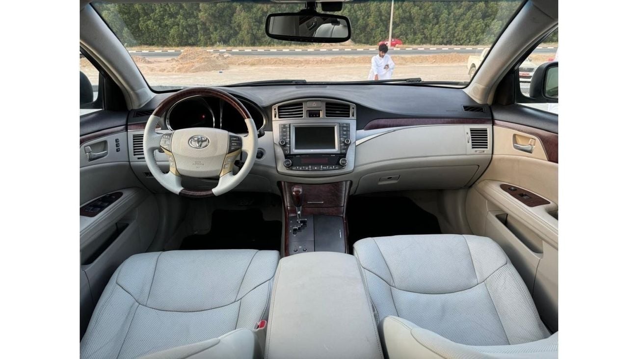 Toyota Avalon TOYOTA AVALON 2011 MODEL AMERICAN