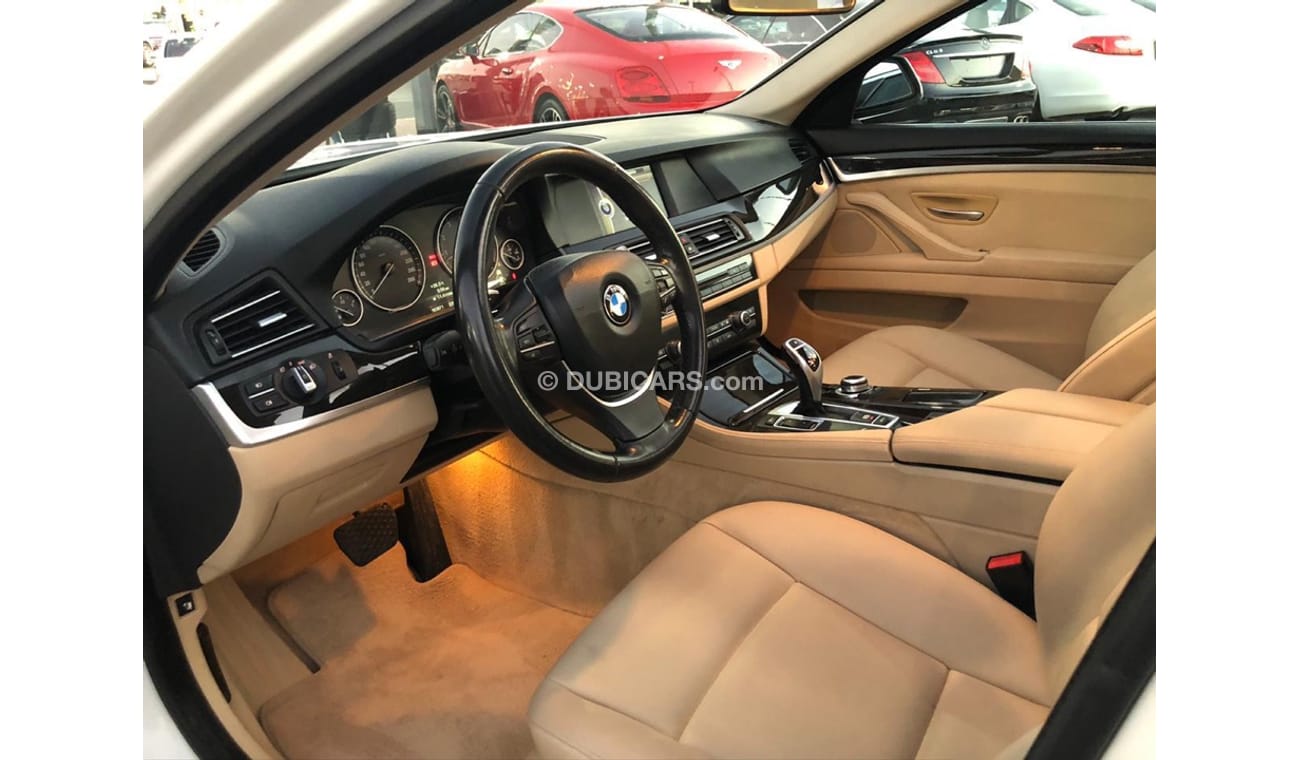 بي أم دبليو 528i موديل 2012 خليجي فل مواصفات كراسي جلد ومثبت سرعه وتحكم كهربي كامل ونظام صوت ممتاز وكاميرا خلفيه ومدخ