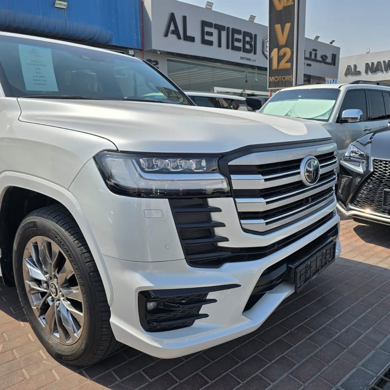 تويوتا لاند كروزر VXR 3.5L