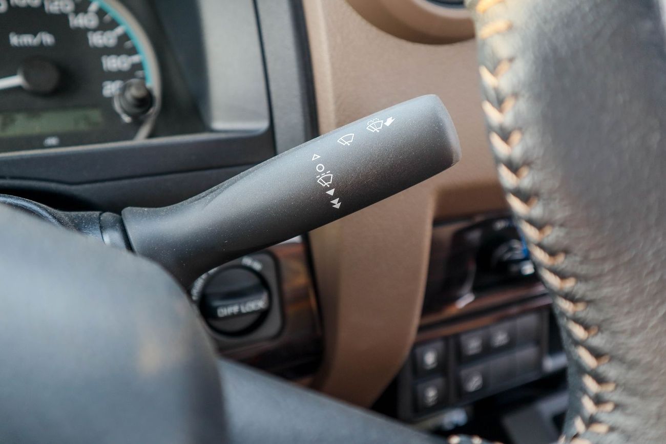 Toyota Land Cruiser Pick Up Single Cab Std 4.0L toyota land cruiser single cab 4.0L 2024 model