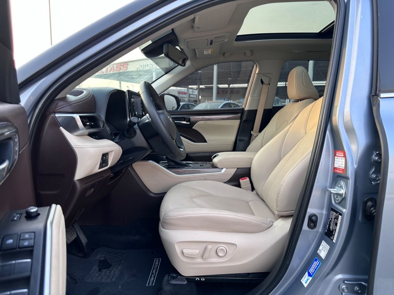 Toyota Highlander LTD HEV 2022 Highlander Limited hybrid 4x4