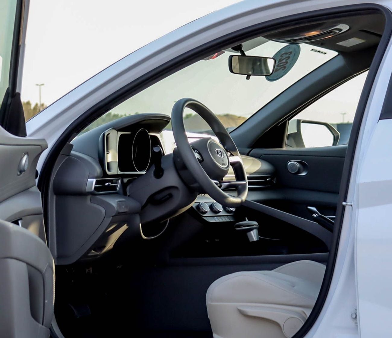 هيونداي إلانترا هيونداي إلنترا | 1.6 لتر | 2023 | خليجية | خالية من الحوادث | بحالة ممتازة | 773 شهرياً