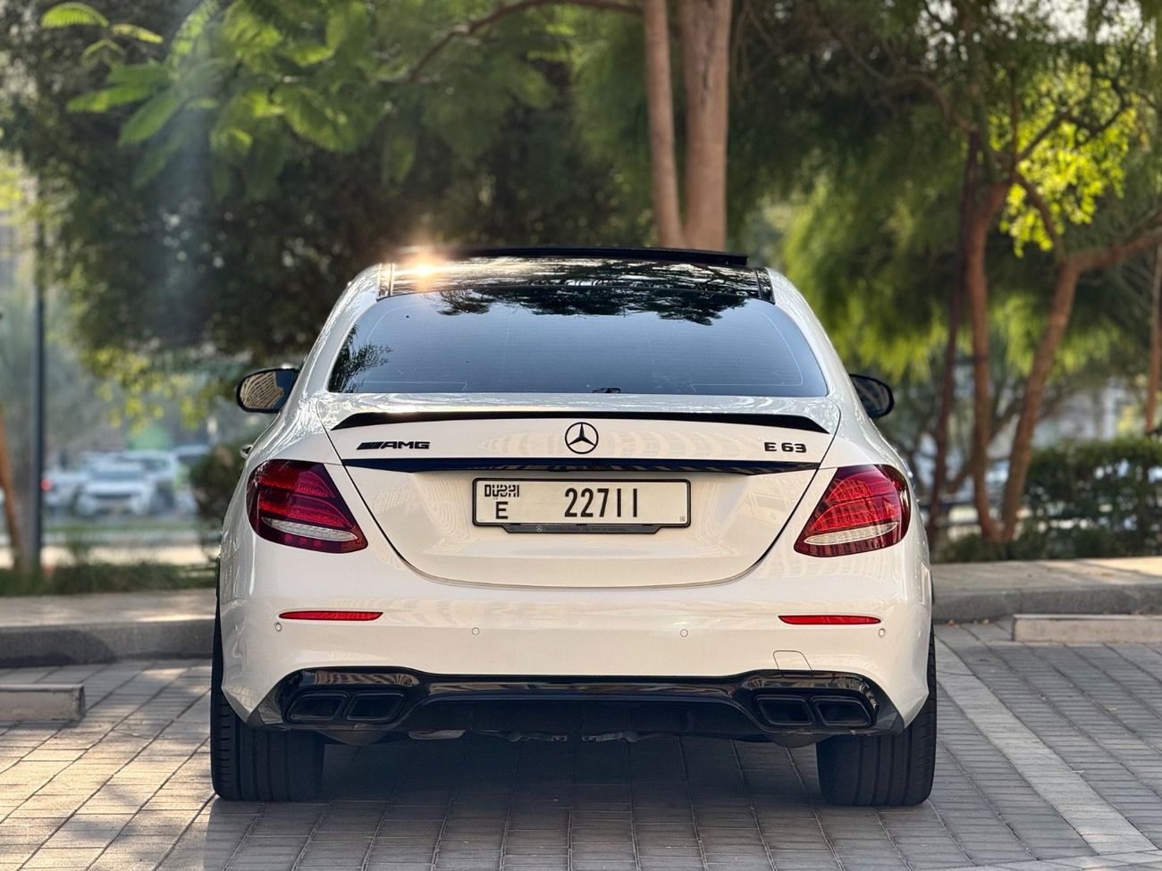 مرسيدس بنز E 63 AMG Std 5.5L