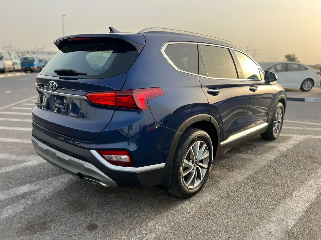 Hyundai Santa Fe 2020 Hyundai Santafe Full Option Panoramic View - 2.4L V4 - With Radar & Sensor -