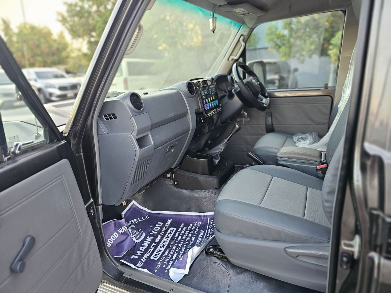 Toyota Land Cruiser Pick Up RHD Single Cabin Off-Road Heavy-duty Utility Pickup Truck 1VD-FTV 4.5L V8 Diesel Engine Manual Gear
