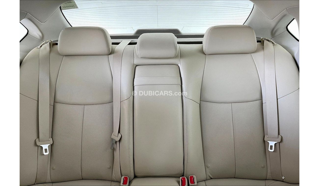 Infiniti Q70 Excellence / Luxe