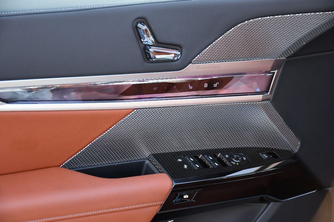 بي أم دبليو 735i BMW 735I  M KIT 2026  GCC