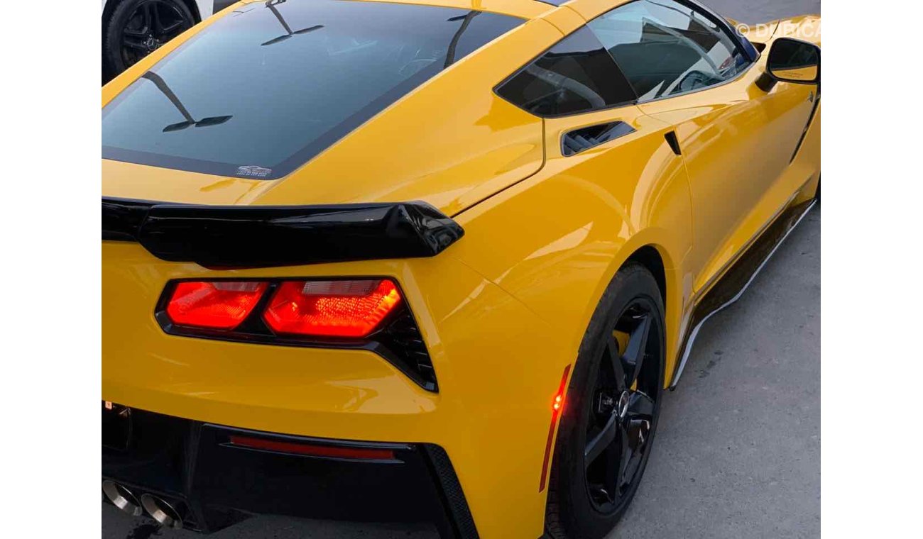 Chevrolet Corvette شيفروليه كورفتC7 موديل 2014 خليجي بدون حوادث