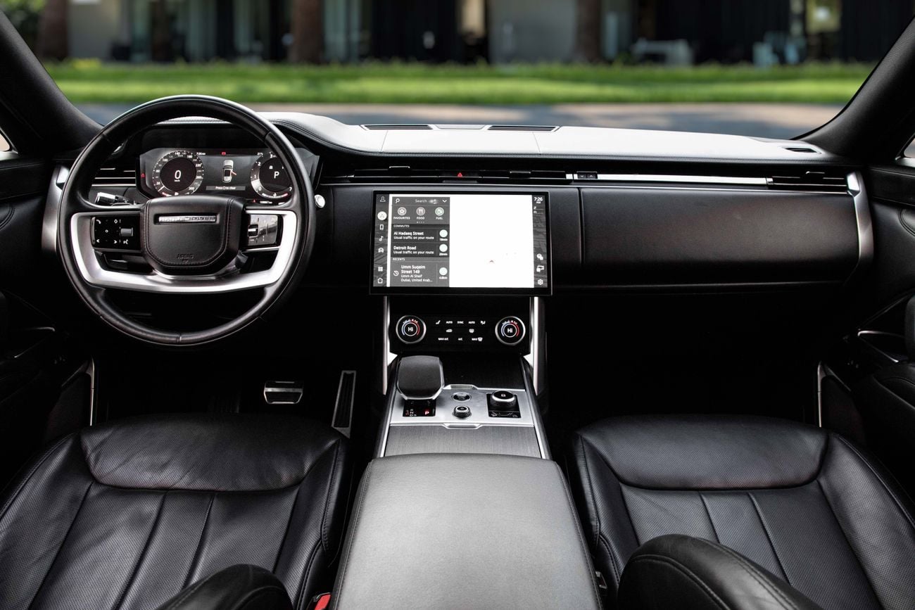 لاند روفر رينج روفر HSE Range Rover HSE | 6,855 P.M | 0% Downpayment | 8 CYLINDER | ONE OWNER