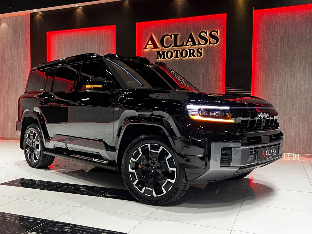 بي واي دي ليوبارد 8 Smart and Brave Flagship Edition (7 Seats)