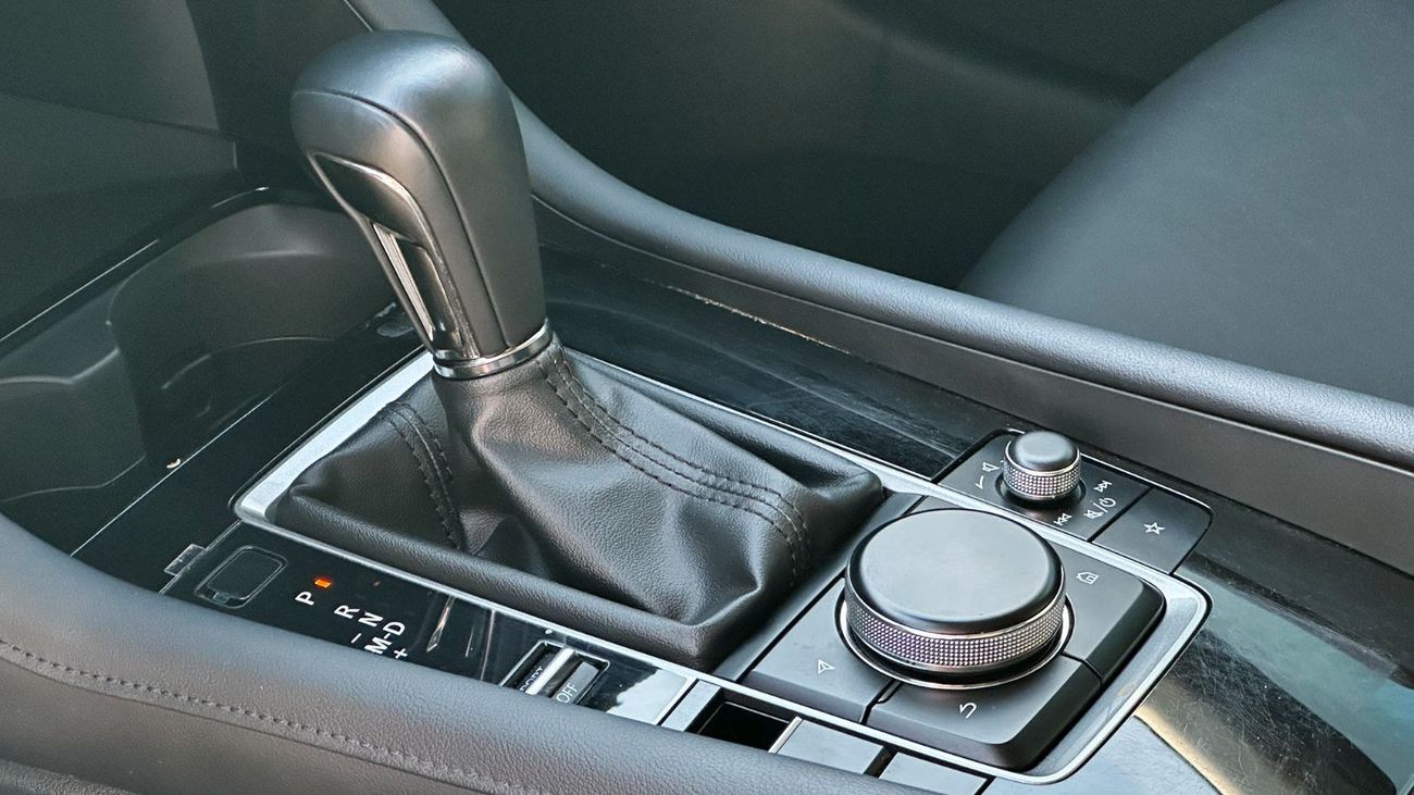 مازدا 3 Intense 2.0L 2024 GCC Agency Warranty Low Mileage 4 Cylinders