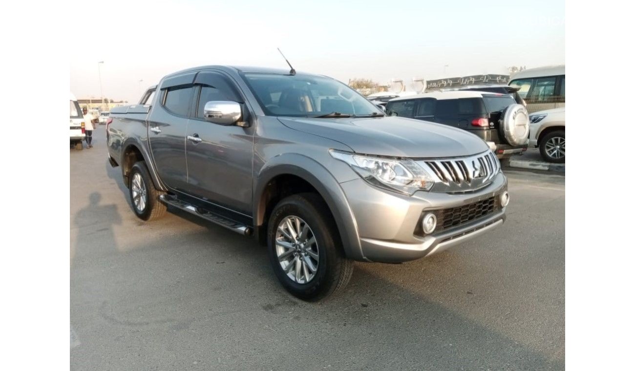 Mitsubishi Triton MITSUBISHI TRITON PICK UP RIGHT HAND DRIVE (PM 866)