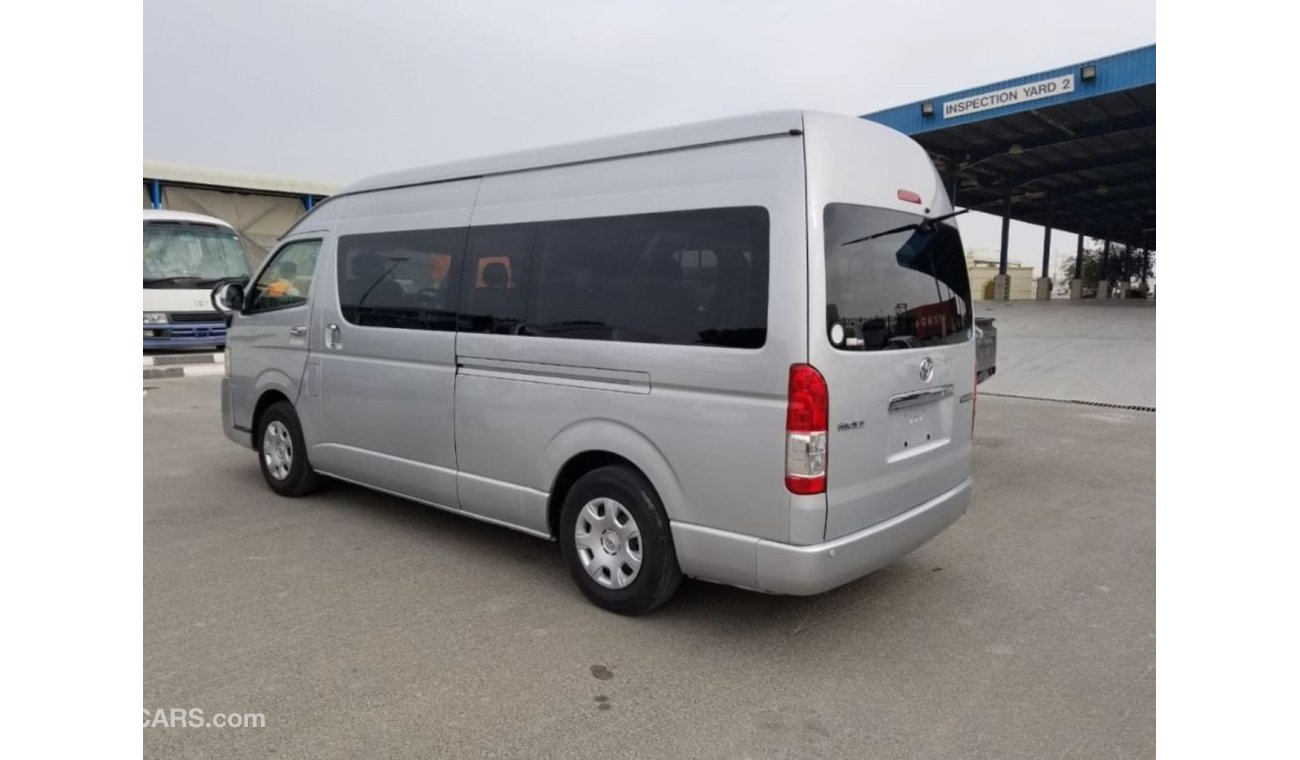 تويوتا هاياس Hiace Commuter RIGHT HAND DRIVE (Stock no PM 565 )