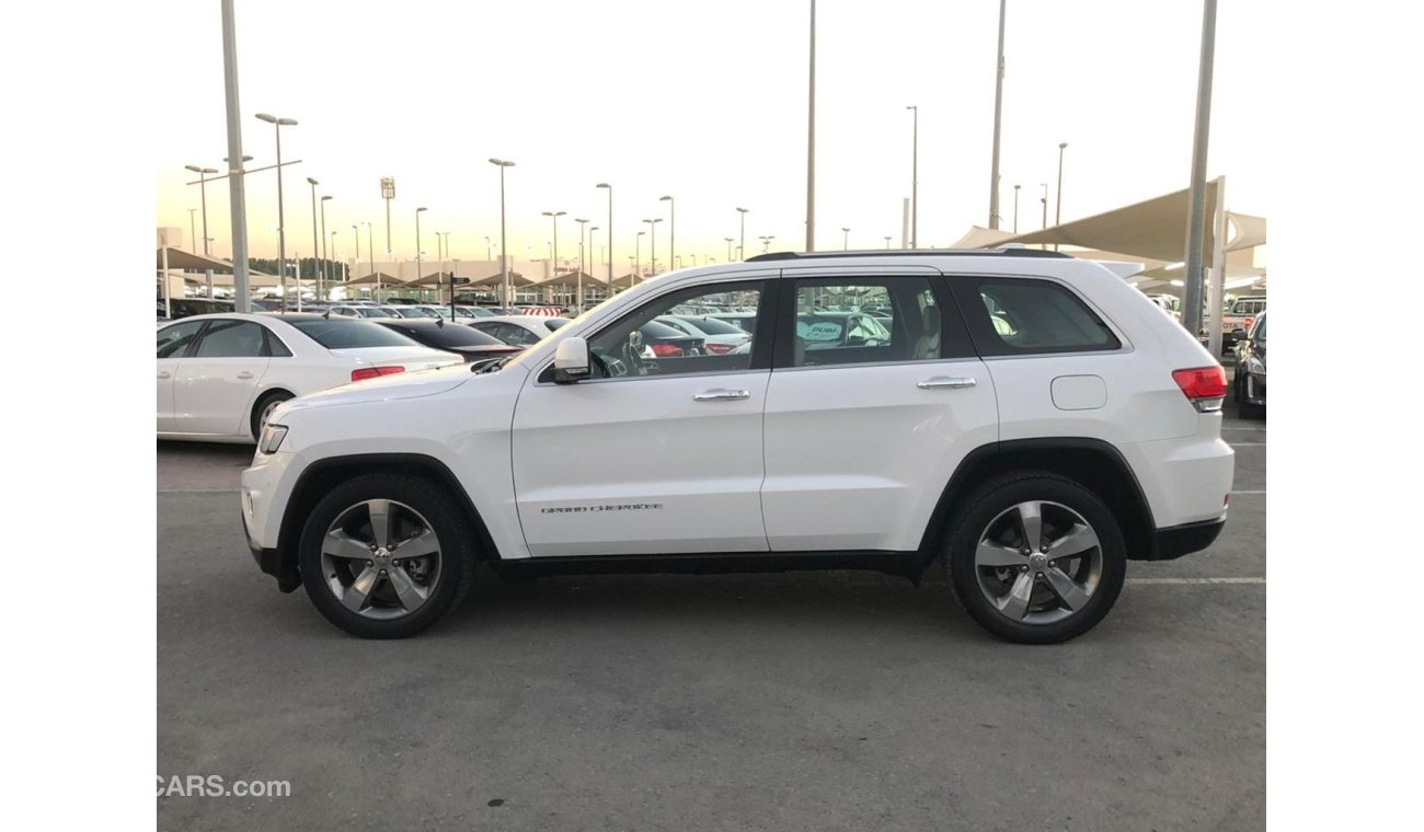 Jeep Grand Cherokee Jeep grand chorque model 2014 GCC car prefect condition full option