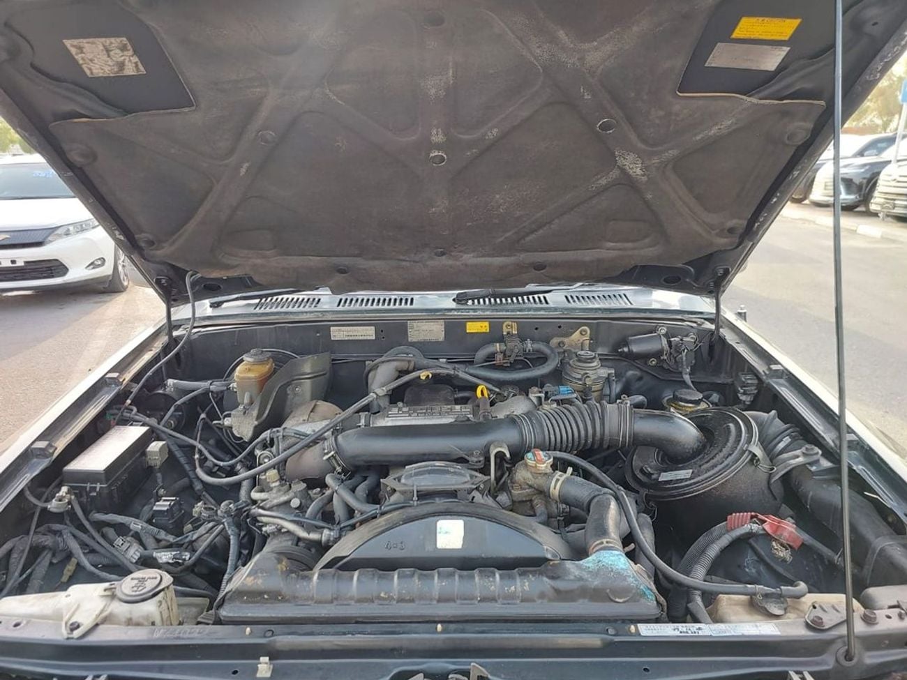 Toyota Hilux TOYOTA HILUX PICK UP RHD 1997 MODEL 2.4 L DIESEL AUTOMATIC(PM02314)