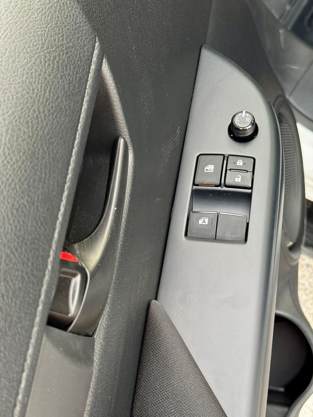 تويوتا هيلوكس DLX Toyota Hilux 2.4L 2026 MT