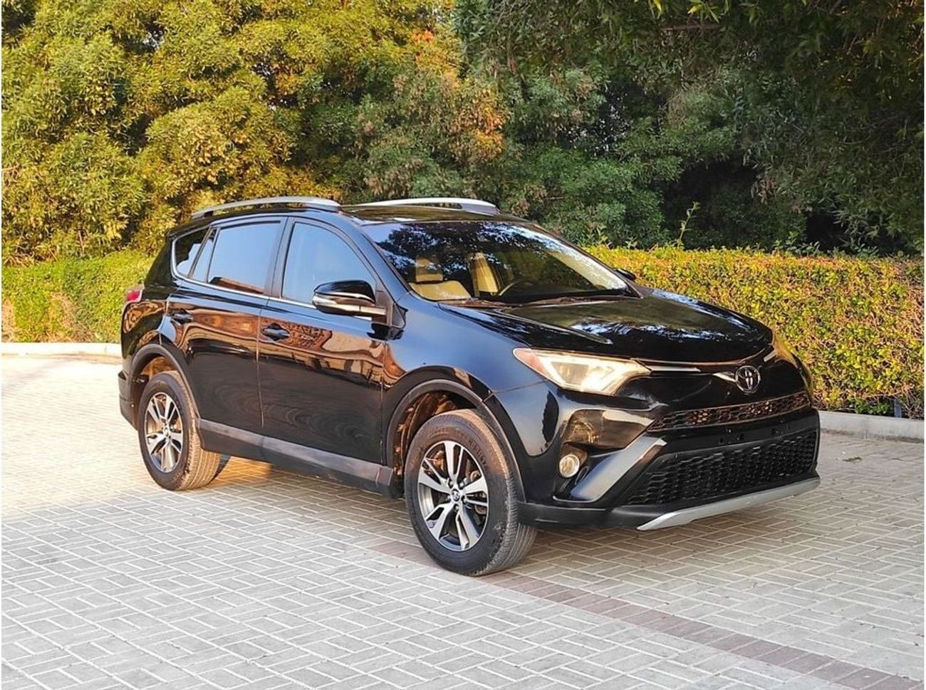 Toyota RAV4 Adventure 2.5L AWD Toyota RAV4 2018 V4 2.5 4WD full options no1