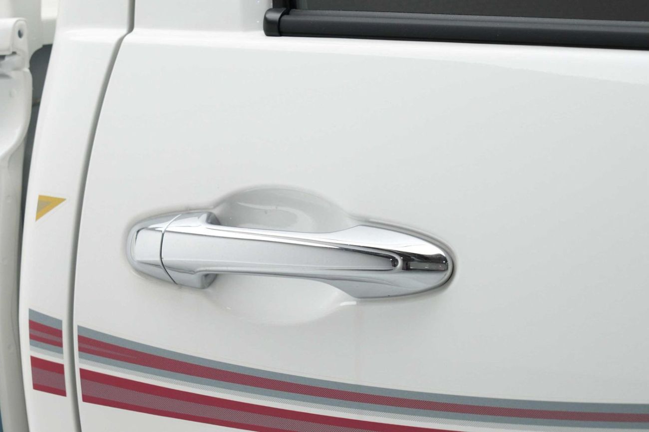 تويوتا هيلوكس 2.7L 4X4 S/C STD(i) M/T PETROL