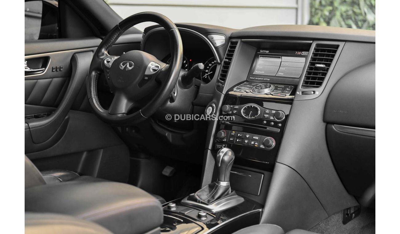 Infiniti QX70 S | 2,054 P.M  | 0% Downpayment | Perfect Condition!