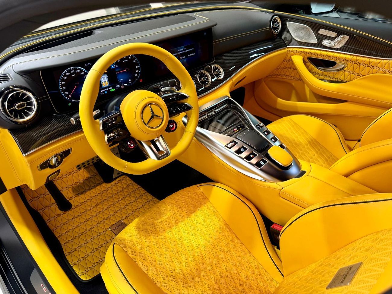 Mercedes-Benz GT 63 S BRABUS 900 ROCKET