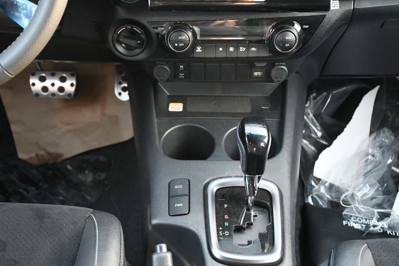 Toyota Hilux 2024 Toyota Hilux 4.0L GR Sport V6 Full option