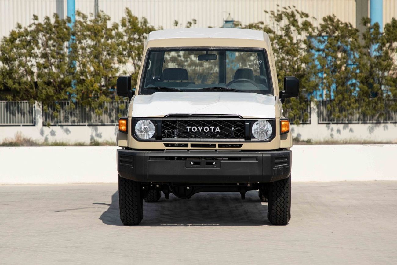 Toyota Land Cruiser 70 2024 Toyota Land Cruiser (LC78) 2.8 Hard Top 3DR - Beige inside Bluish Grey
