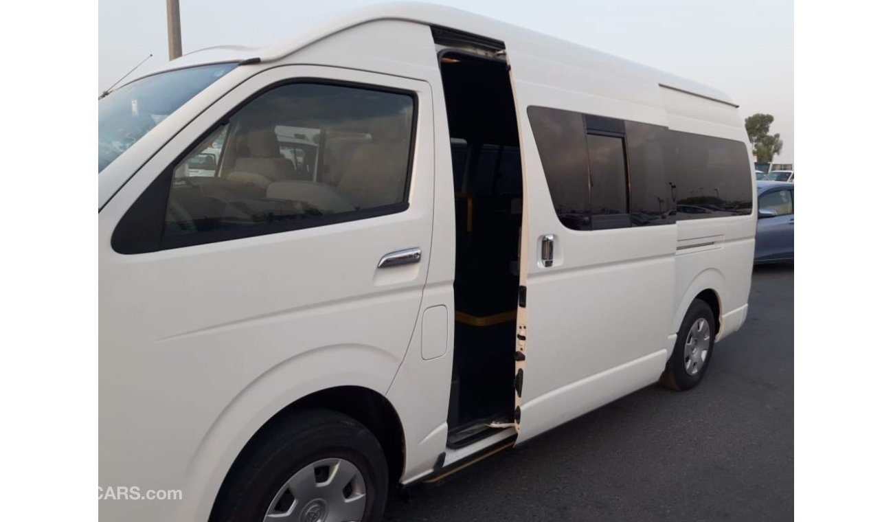 تويوتا هاياس Hiace RIGHT HAND DRIVE (Stock no PM 339 )