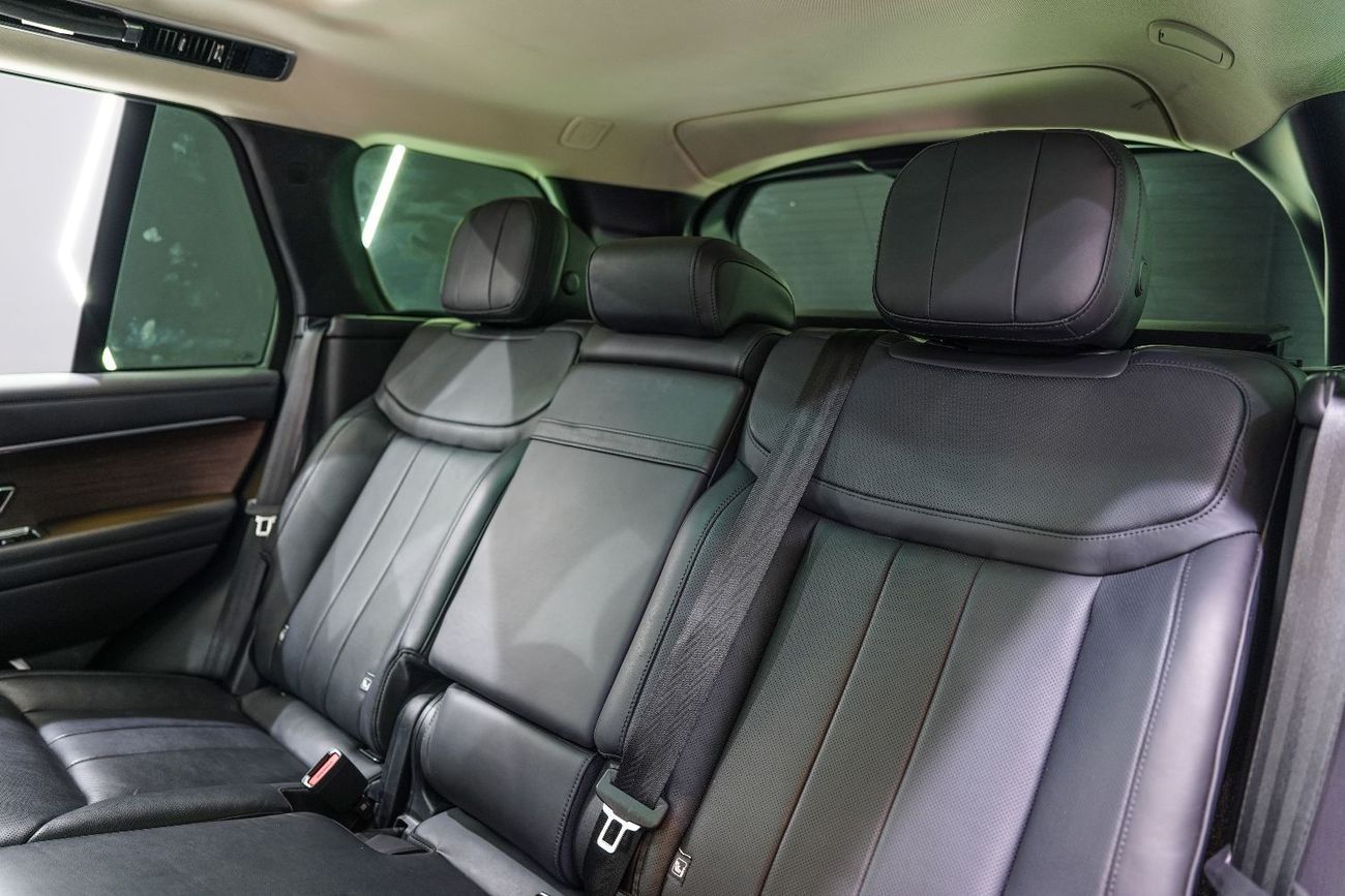 Land Rover Range Rover HSE P400 3.0L Vogue, Panoramic Roof, Dealer Warranty!!