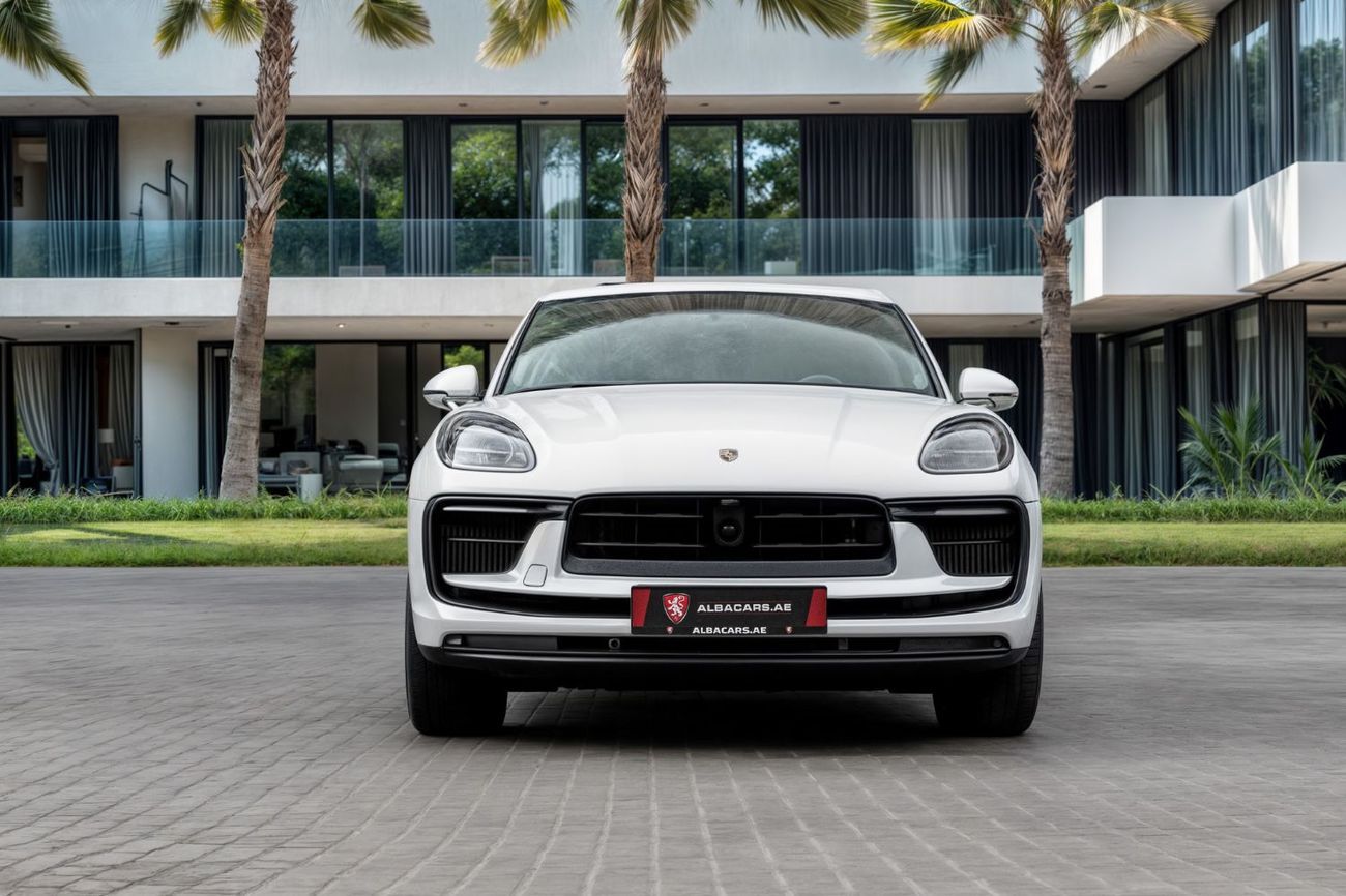 Porsche Macan S | 4,896 P.M  | 0% Downpayment |