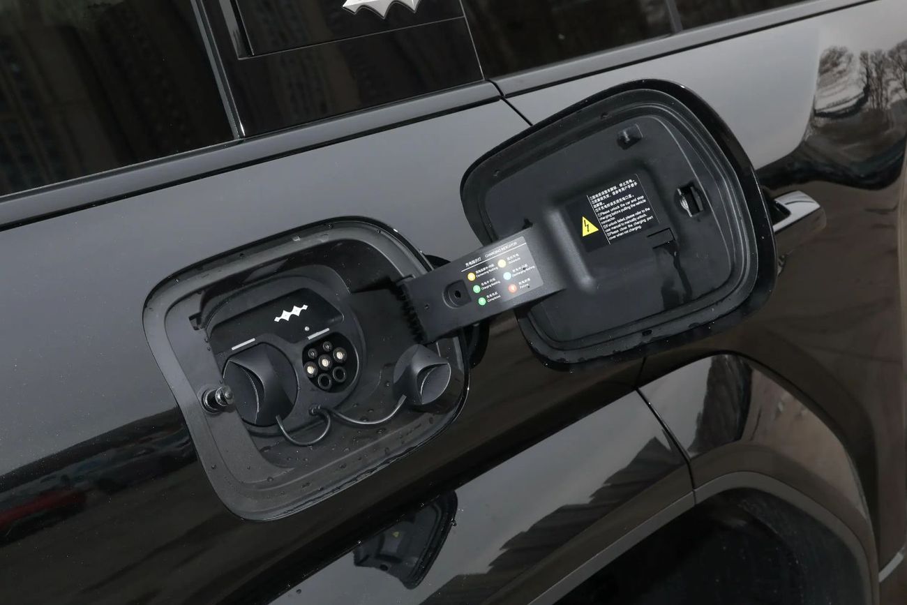 بي واي دي ليوبارد 5 ULTRA