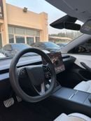 Tesla Model 3 Performance (AWD) TESLA MODEL 3 PERFORMANCE GCC 2024 Contract Service ( Under Warranty ) Original Pa