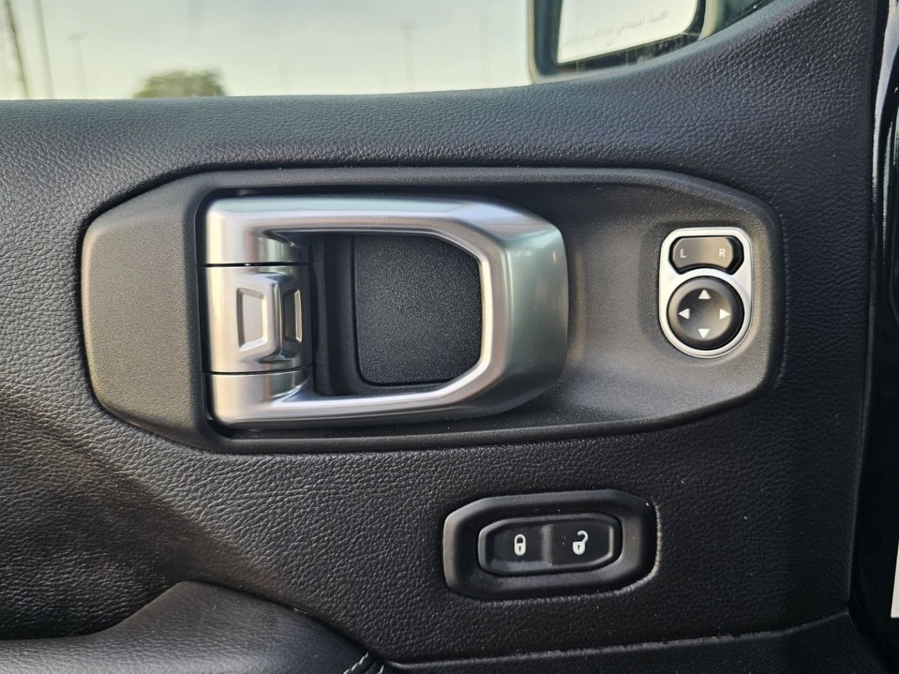 جيب رانجلر Sahara 3.6L A/T (4 Seater)